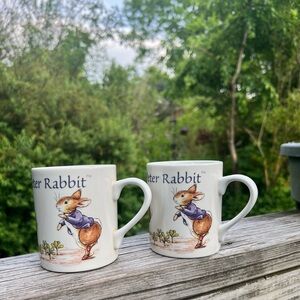 Peter Rabbit Frederick Warne Ceramic Mug Set of 2 2002 Made in England 3.75” Ht.